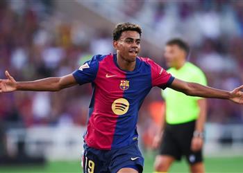 لامين يامال يحسم مستقبله مع برشلونة ويكشف حظوظه في الفوز بالكرة الذهبية