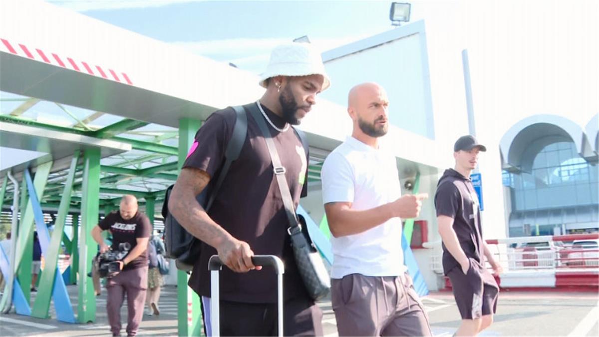 أول تحرك من الزمالك ضد أرون بوبيندزا بعد اقتراب انضمامه إلى الدوري الروماني