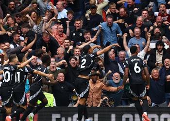 فيديو آرسنال يقتنص فوز ا ثمين ا من توتنهام في الدوري الإنجليزي