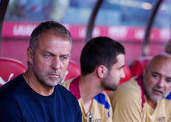 بعد أولمو برشلونة يعلن خبر ا صادم ا بشأن إصابة لاعب جديد