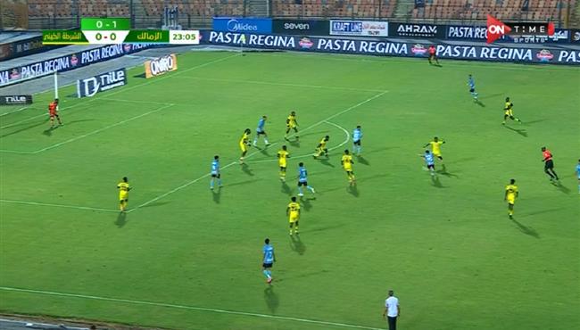 تصدي حارس مرمي الشرطة الكيني يحرم احمد سيد زيزو من تسجيل هدف رائع