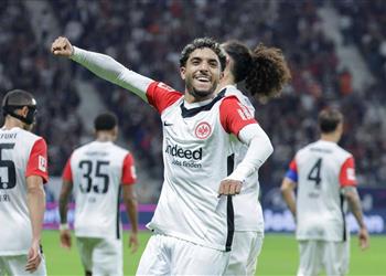 خلف أسطورتين مرموش يدخل تاريخ فرانكفورت بعد هدفه أمام بوروسيا مونشنجلادباخ