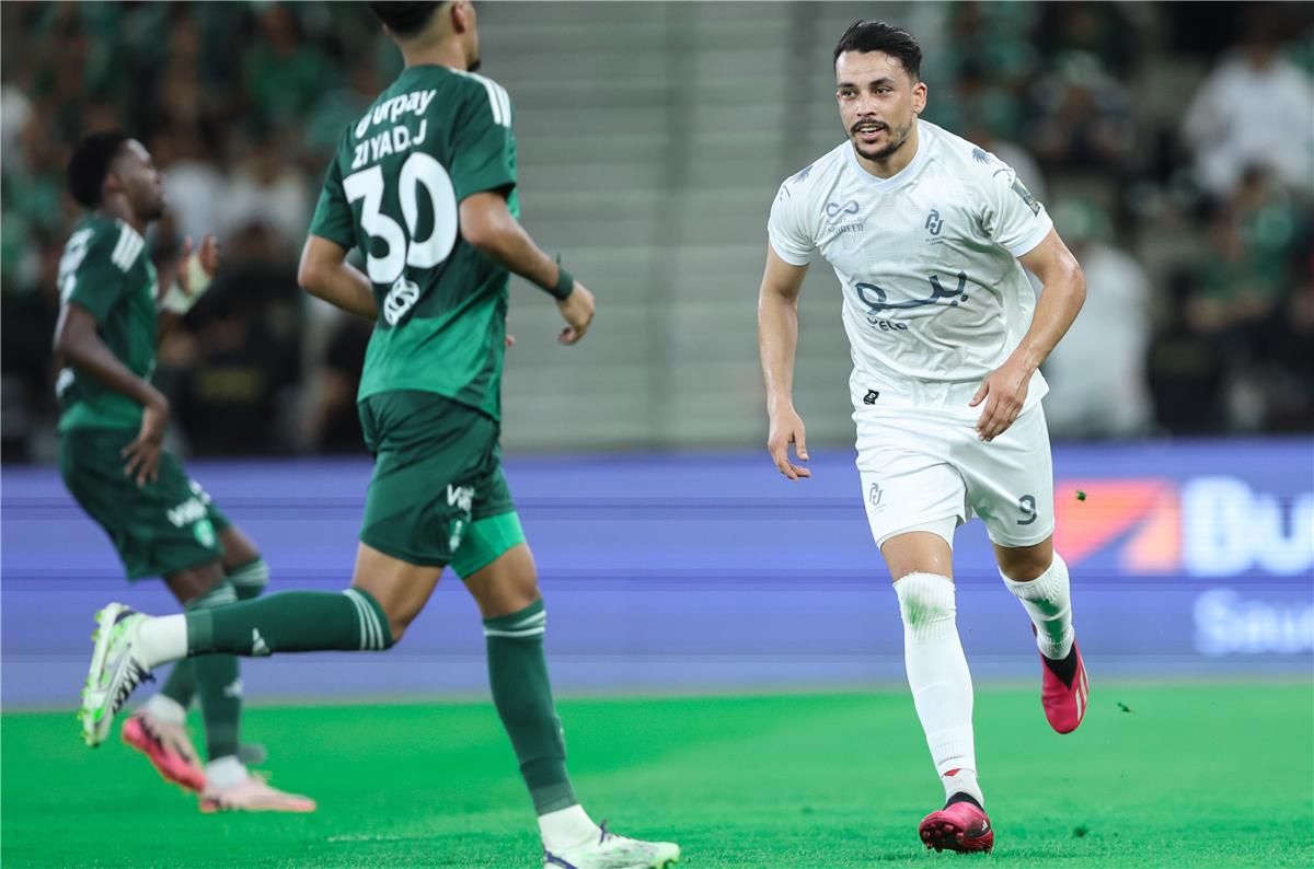 فيديو | الجندل يُباغت الأهلي ويتقدم بهدفين في كأس خادم الحرمين الشريفين