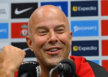 سلوت لاعب ليفربول غير قادر على اللعب 90 دقيقة