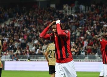 فيديو نيس يتعادل مع ريال سوسيداد بالدوري الأوروبي تحت أنظار عبد المنعم