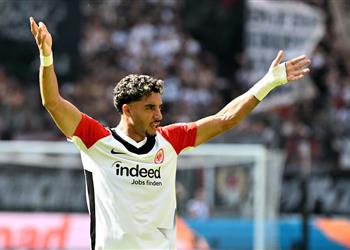 تشكيل فرانكفورت أمام فيكتوريا بلزن في الدوري الأوروبي موقف عمر مرموش