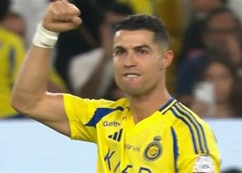 فيديو رونالدو يسجل هدف النصر الثاني أمام الوحدة في الدوري السعودي