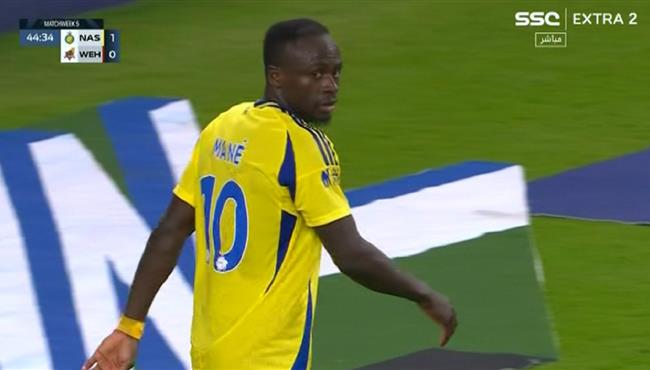 ساديو ماني يهدر فرصة هدف محقق امام الوحدة بالدوري السعودي