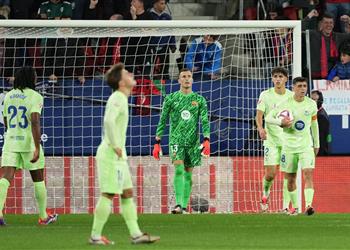 فيديو السقوط الأول لـ فليك في الليجا أوساسونا يذل برشلونة برباعية قبل ديربي مدريد