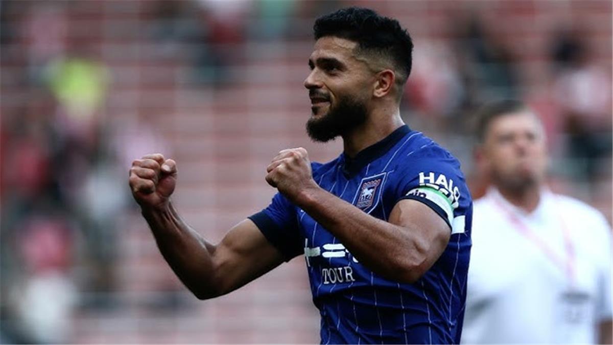 تشكيل إيبسويتش تاون أمام أستون فيلا في الدوري الإنجليزي.. موقف سام مرسي