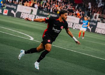 تقييم عمر مرموش في مباراة فرانكفورت وهولشتاين بـ الدوري الألماني