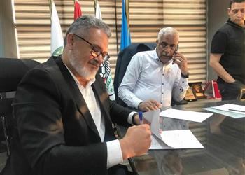 رسميا ميكالي يوقع عقود تدريب منتخب مصر للشباب