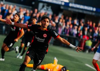 رابطة الدوري الألماني عن تألق مرموش في مباراة فرانكفورت وهولشتاين لا يمكن إيقافه