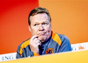 مؤتمر ناري لـ كومان يهاجم صحفي ا بسبب ديباي ويمنع بيرجوين من تمثيل هولندا بسبب الدوري السعودي