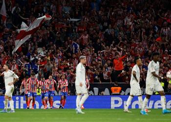 الشرطة الإسبانية تكتشف سلاح ا بحوزة مشجع في مباراة ريال مدريد وأتلتيكو مدريد