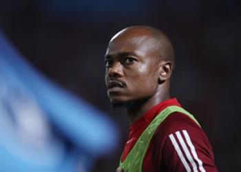 سنلتقي في مكان بيرسي تاو يوضح حقيقة مفاوضاته مع موكوينا للانتقال إلى الوداد