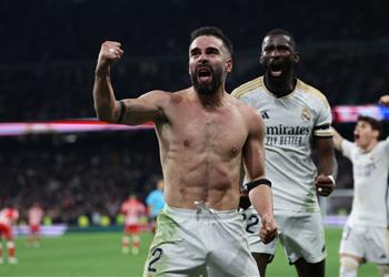 كارفاخال يكشف عن وجهته بعد رحيله من ريال مدريد ويؤكد بيريز الرئيس الأعظم