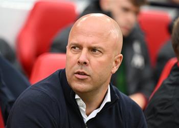 لاعب ليفربول يعلن رغبته في الرحيل