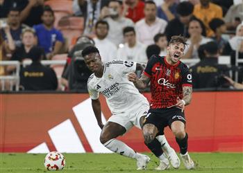 فيديو لا يتوقف فينيسيوس يسخر من لاعب مايوركا بعد هدف بيلينجهام