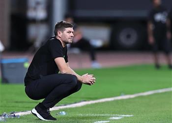 تقارير بتوصية من جيرارد لاعب الاتحاد السعودي يقترب من الاتفاق