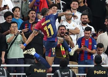 فيديو حفلة قاسية رافينها يسجل هدف برشلونة الخامس أمام ريال مدريد