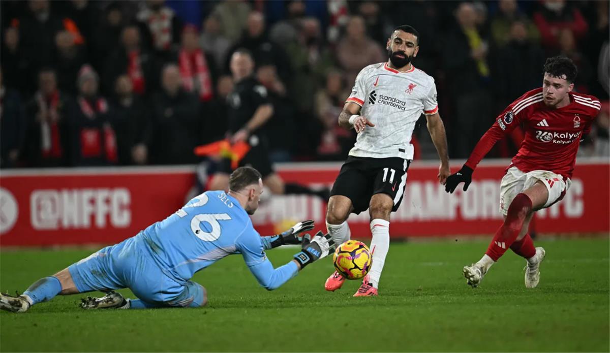 ترتيب الدوري الإنجليزي بعد تعادل ليفربول ومانشستر سيتي وفوز آرسنال على توتنهام
