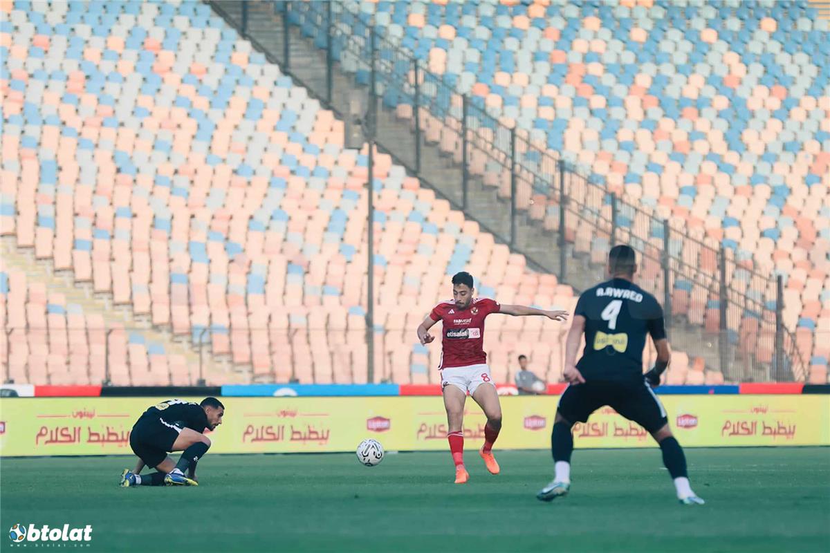 العالمي : تقارير تكشف تطورًا جديدًا في رحيل أكرم توفيق إلى الدوري القطري