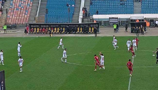 زيزو يرد التحية لجماهير الزمالك .. ودونجا متأثرا باصابته في الكتف