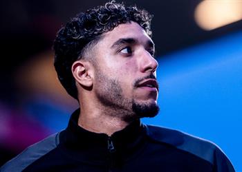 فرانكفورت يواجه منافسة قوية من آرسنال على بديل عمر مرموش