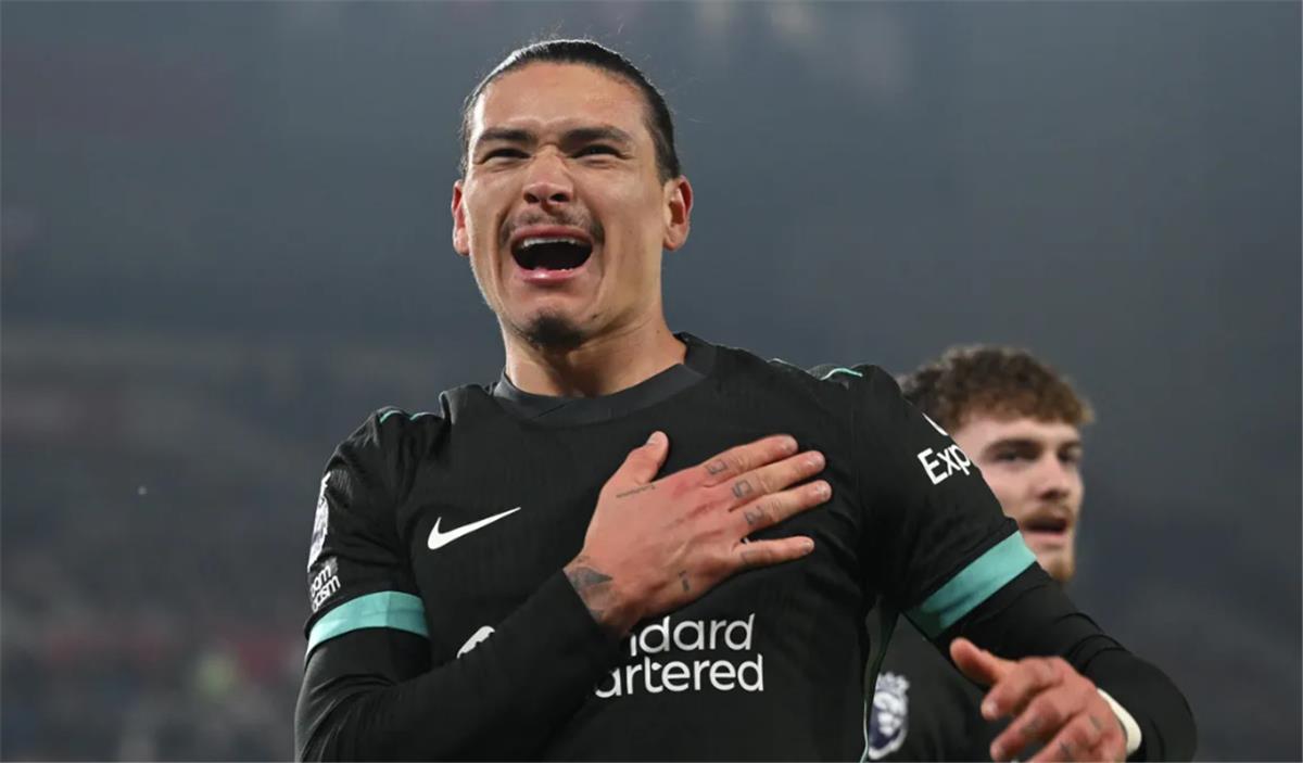 ترتيب الدوري الإنجليزي بعد فوز ليفربول ومانشستر سيتي وتعادل آرسنال مع أستون فيلا