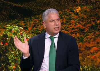 وائل جمعة غاضب ا لن أعلم ثنائي الأهلي كيف يقف في الملعب