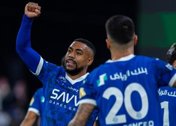 الهلال يواصل صدارته لـ الدوري السعودي برباعية أمام الوحدة