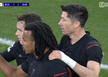 فيديو ليفاندوفسكي يسجل هدف تعادل برشلونة أمام بنفيكا