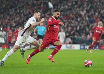 4 إنجازات ذهبية محمد صلاح يواصل كتابة التاريخ بعد هدفه أمام ليل