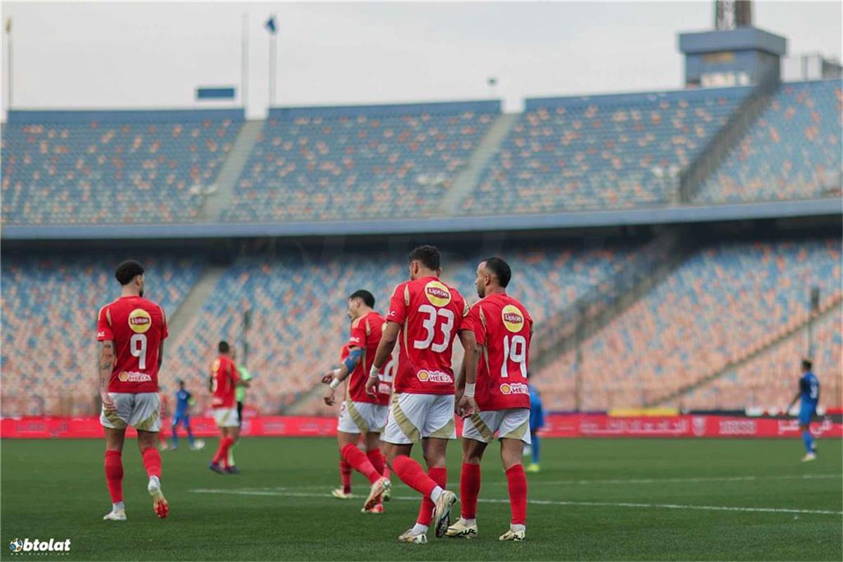 الصالح سبورت : بدلاء الأهلي أمام فاركو في الدوري.. السولية يُجاور أفشة