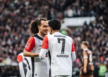 لاعب فرانكفورت عمر مرموش كان ي قدم كل ما لديه رغم أنباء رحيله