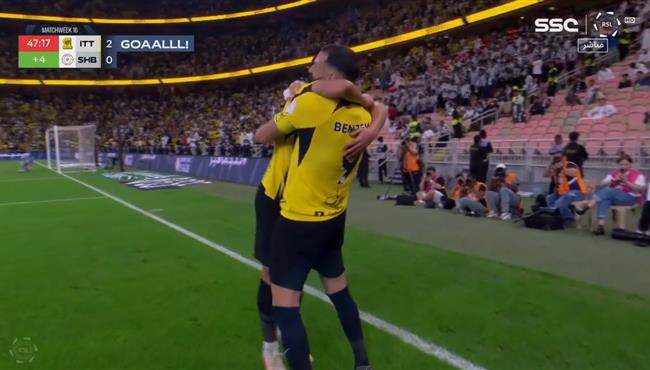 هدف كريم بنزيما في مرمي الشباب بالدوري السعودي