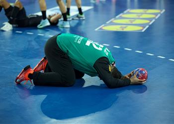 حارس منتخب مصر لليد إصابة دودو أثرت على الأداء أمام سلوفينيا وإشادة خاصة بزميله