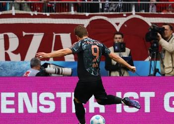 فيديو هاري كين يستغل رحيل مرموش ويقود بايرن ميونخ للفوز على فرايبورج