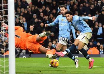 فيديو ماذا قدم عمر مرموش في مباراة مانشستر سيتي وتشيلسي بـ الدوري الإنجليزي