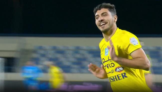 هدف محمد شريف الرائع في مرمي الاخدود بالدوري السعودي