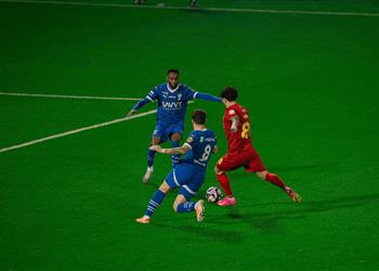 الهلال يتعرض لخسارة قاتلة أمام القادسية في الدوري السعودي