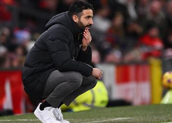 قبل صدام ليفربول أموريم يعلن تجديد عقد لاعب مانشستر يونايتد