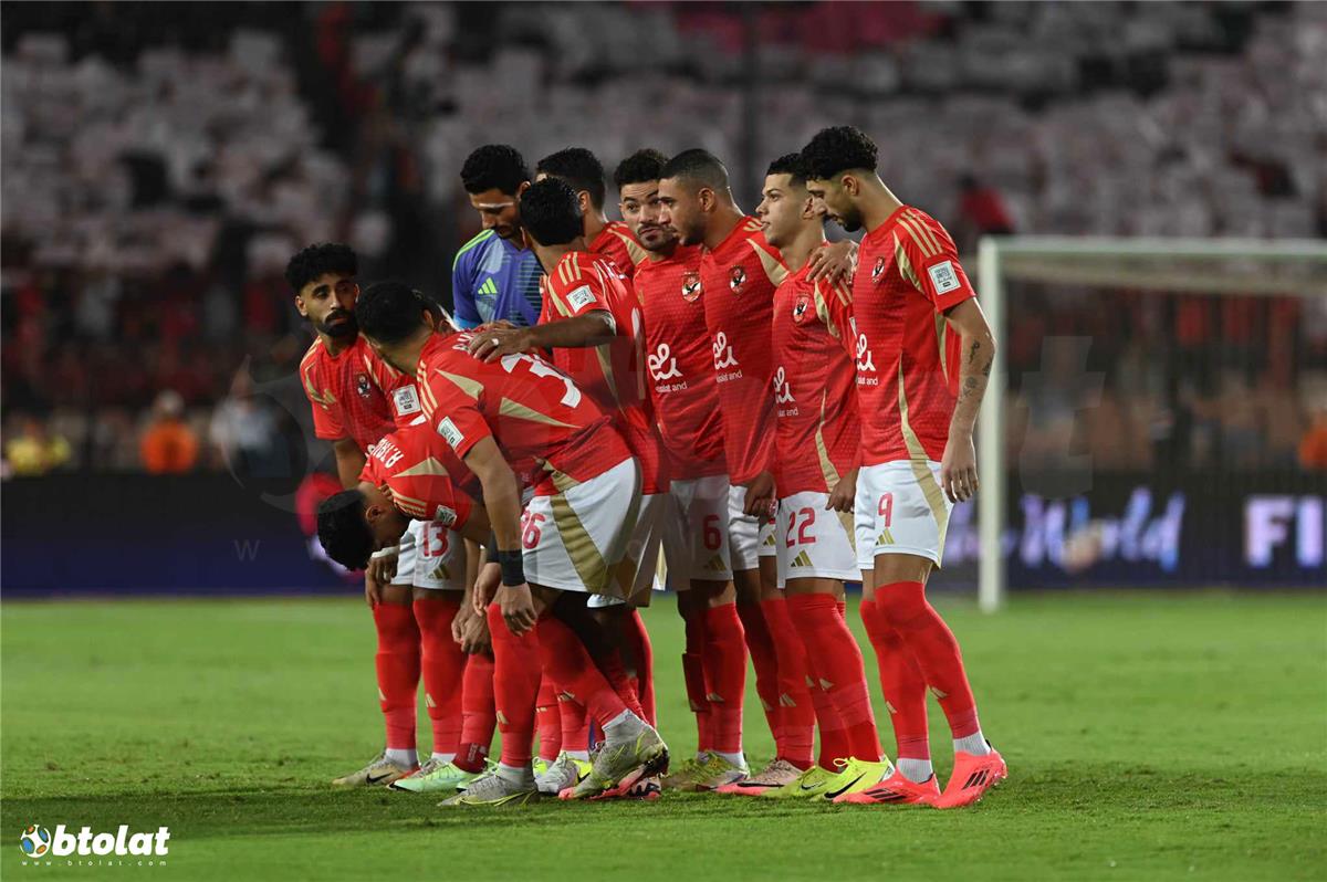 الصالح سبورت : تشكيل الأهلي أمام شباب بلوزداد في دوري أبطال إفريقيا.. كوكا والدبيس أساسيان