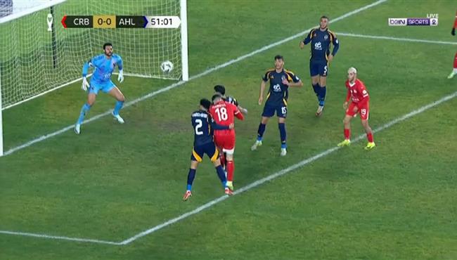 امام عاشور ينقذ مرمي الاهلي من هدف محقق لشباب بلوزداد بدوري ابطال افريقيا