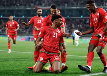 فيديو عبد الرحمن المشيفري يسجل هدف عمان الأول أمام البحرين