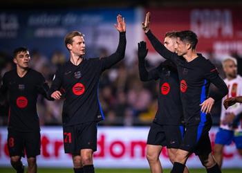 فيديو ليفاندوفسكي يسجل هدف برشلونة الثالث أمام بارباسترو