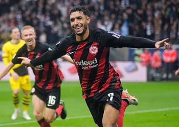 فرانكفورت يوجه ضربة لـ مانشستر سيتي بشأن صفقة عمر مرموش