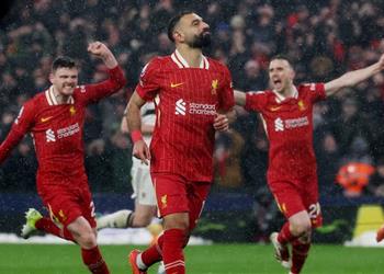 ردود أفعال جماهير ليفربول على أداء محمد صلاح أمام مانشستر يونايتد أفضل من هنري 10 مرات