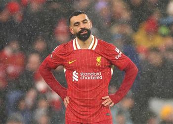 لا يتوقف عن الأرقام القياسية محمد صلاح يتجاوز سواريز بعد هدفه في مانشستر يونايتد